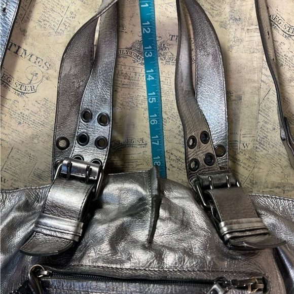 Francesco Biasia Distressed Metallic Leather Shoulder Bag - Picture 15 of 16